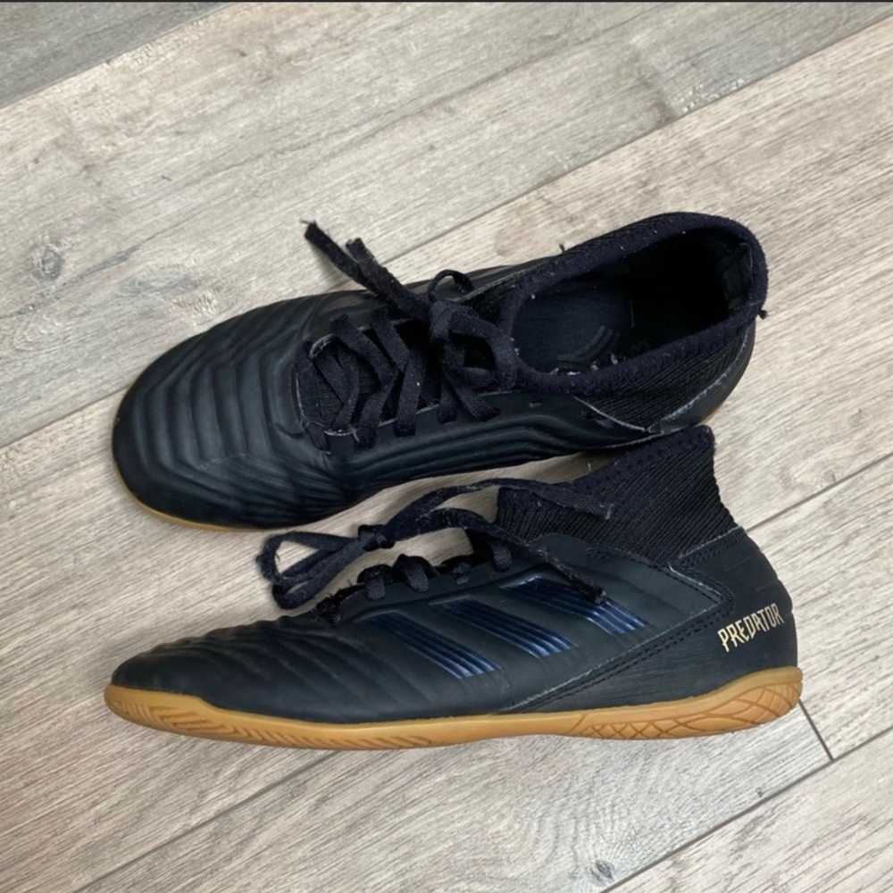 ADIDAS Black Raptor Indoor Soccer Shoes Size 3.5